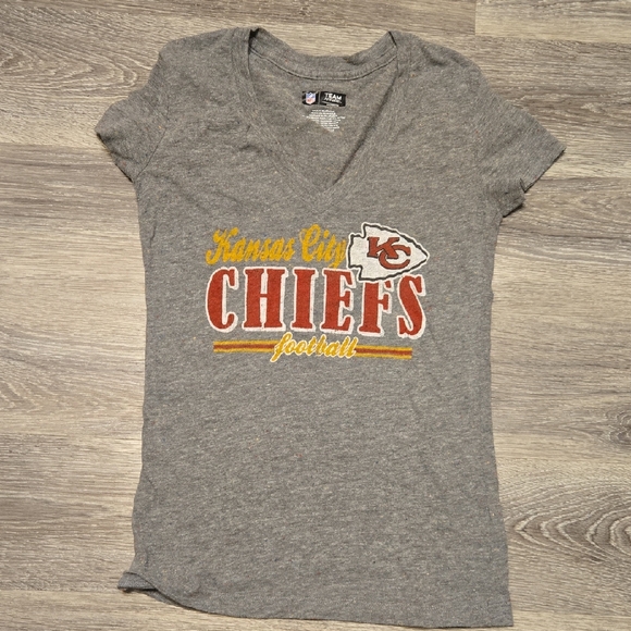 NFL Tops - Kansas City Chiefs V-neck Women's Tee Size Small
